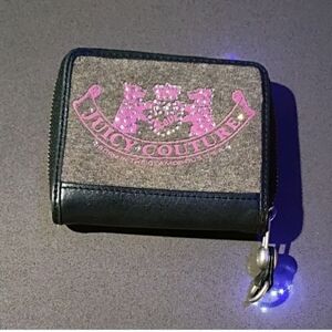 Juicy Couture Gray and Pink Crest Zip Coin Wallet